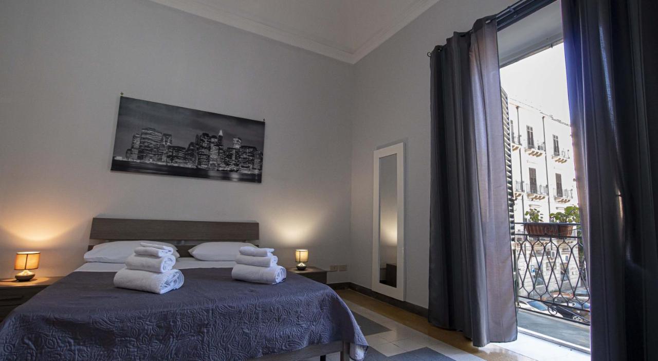 Giachi Friendly Rooms Alla Stazione Palermo Bagian luar foto