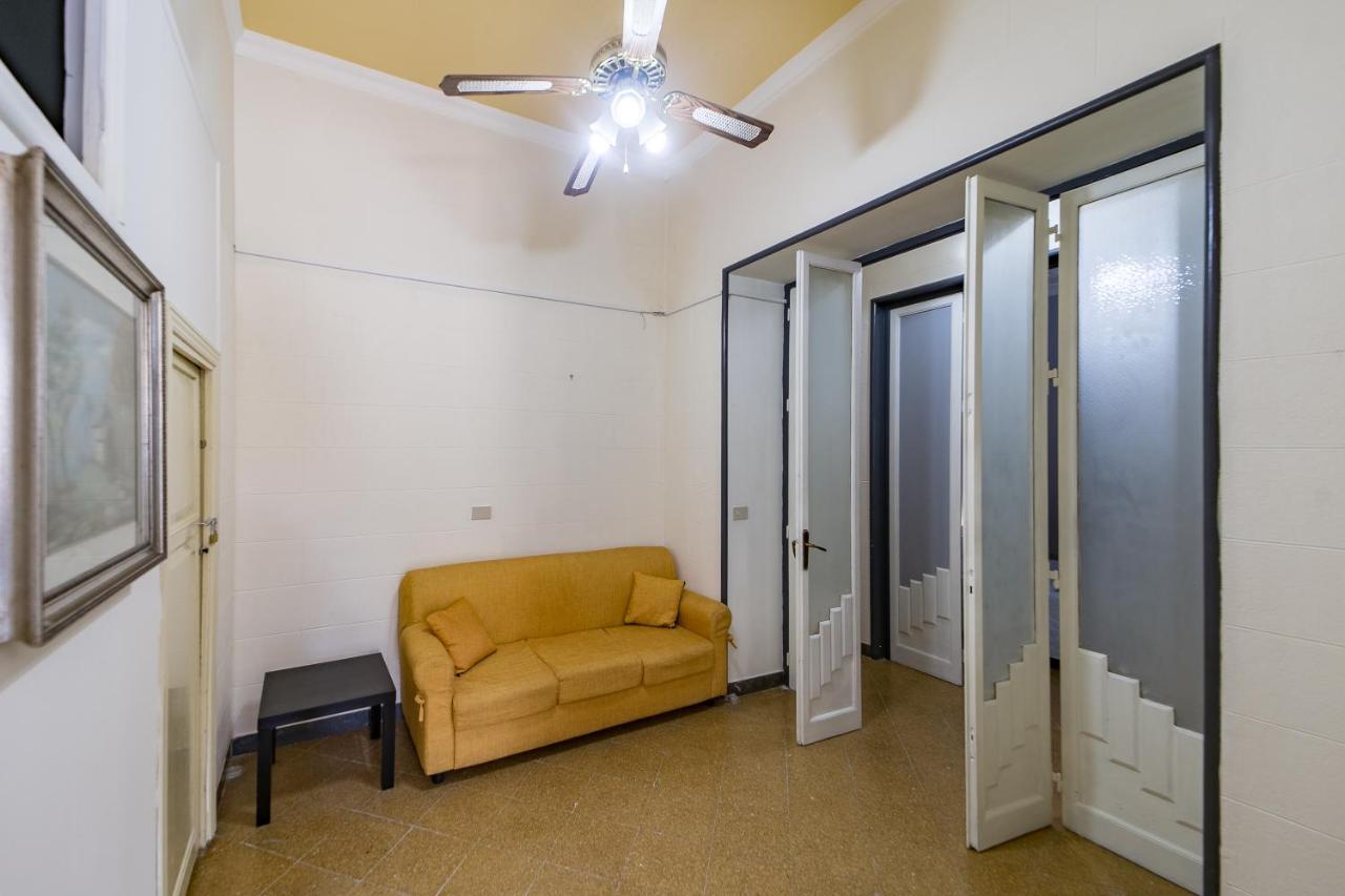 Giachi Friendly Rooms Alla Stazione Palermo Bagian luar foto