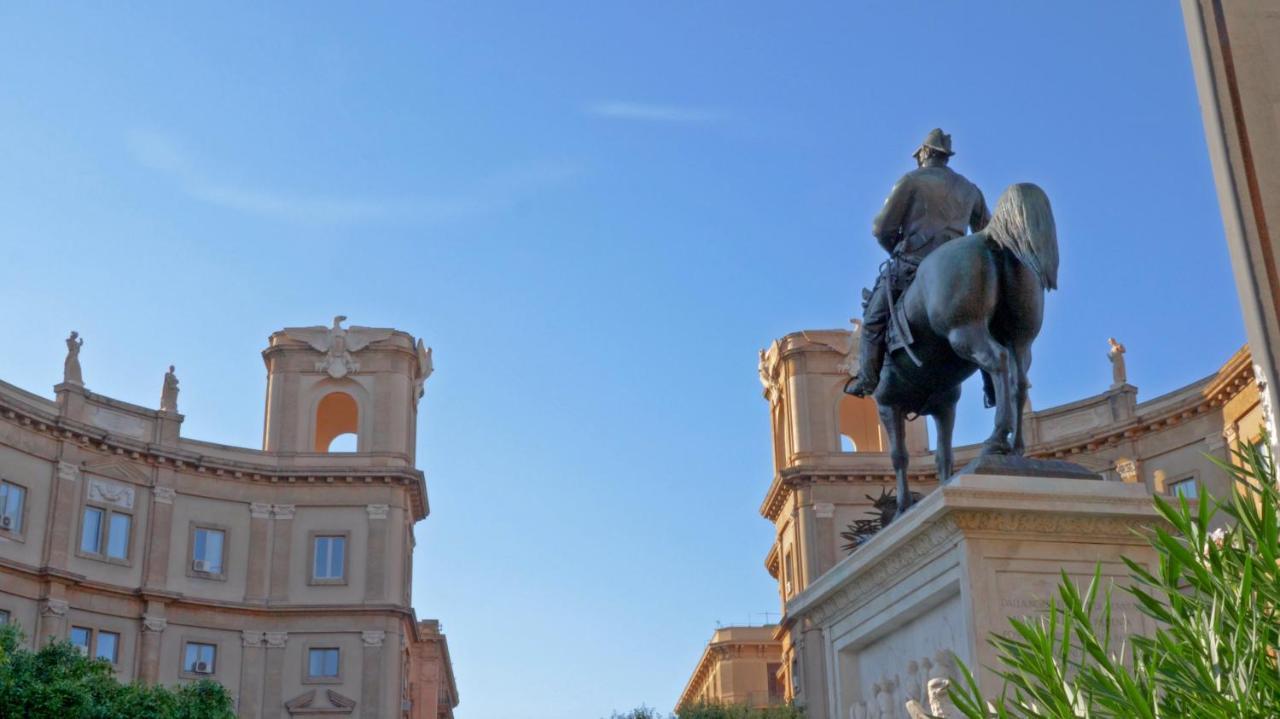 Giachi Friendly Rooms Alla Stazione Palermo Bagian luar foto